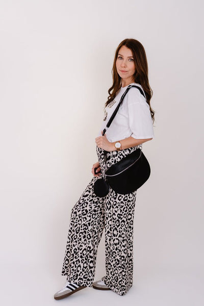 LOCKERE HOSE MIT LEOPRINT - Kleidezeit