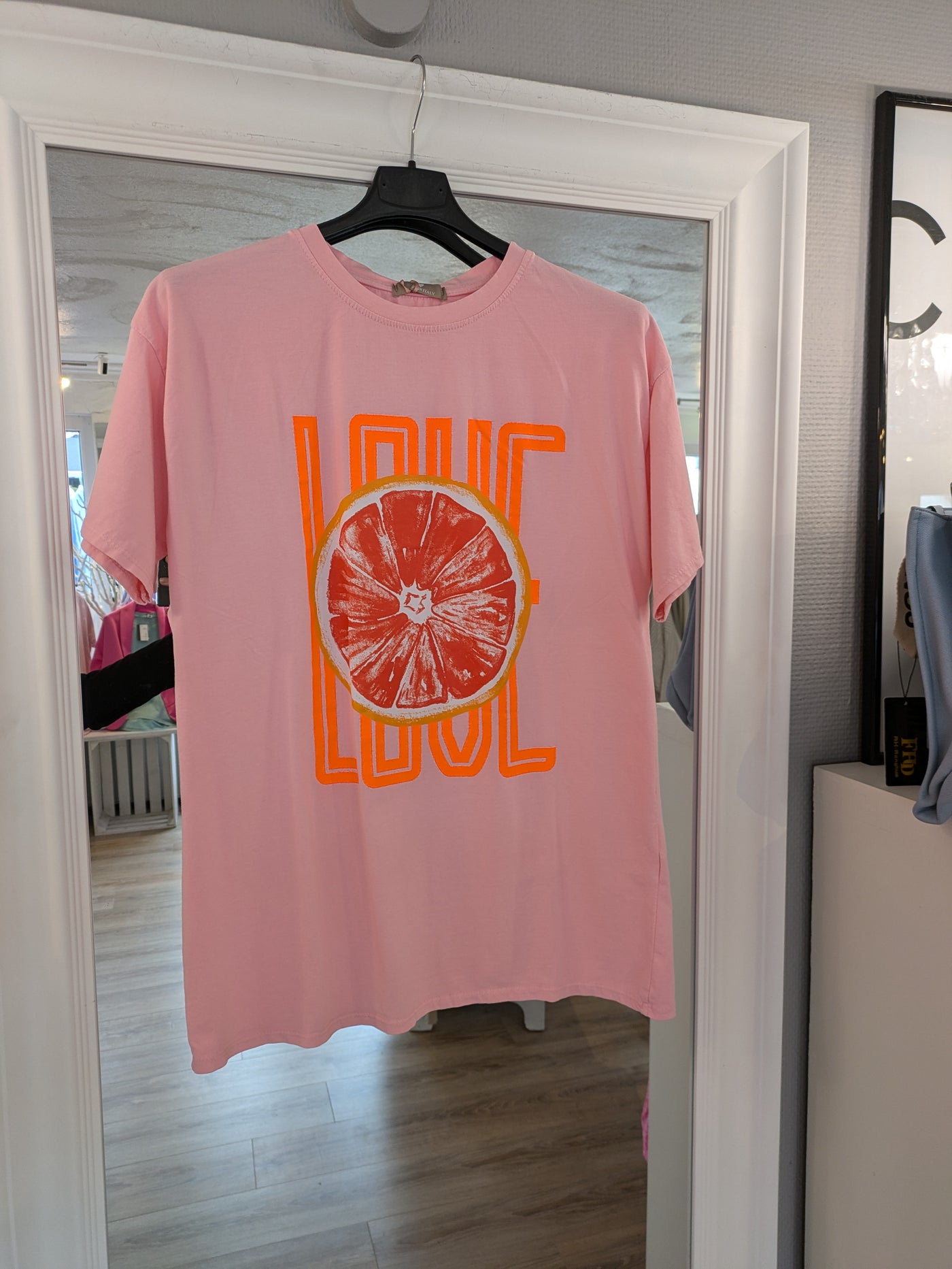 T-Shirts in strahlenden Farben