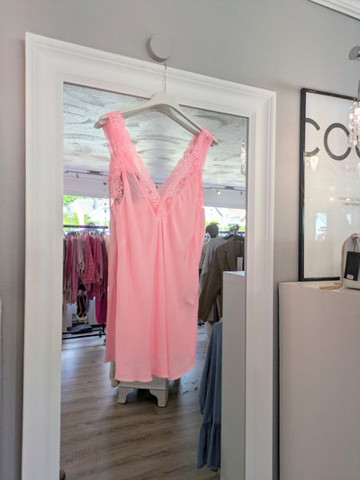 Basic-Top mit Spitze