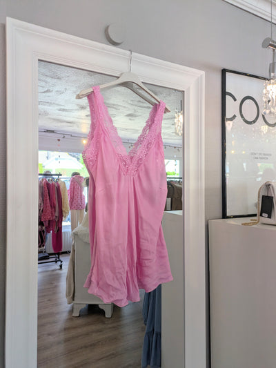 Basic-Top mit Spitze