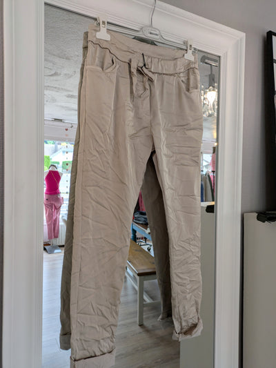 Glanzhose